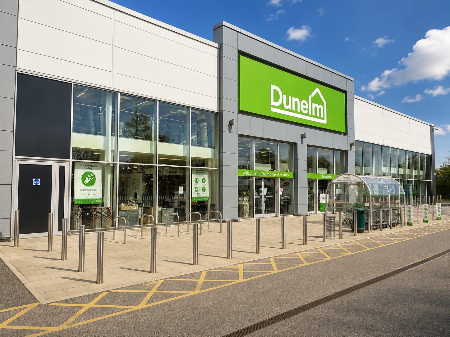 Aluminium curtain walling entrance screen on a Dunelm retail store